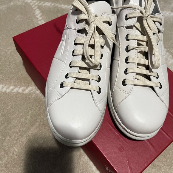 Salvatore Ferragamo - Picture 4 of 8